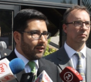 Un allanamiento en la cárcel de Colina 2 dejó al descubierto una red de estafas telefónicas que operaba desde el interior del recinto. Las víctimas eran engañadas con falsos embargos y el perjuicio ya alcanza cerca de $200 millones.