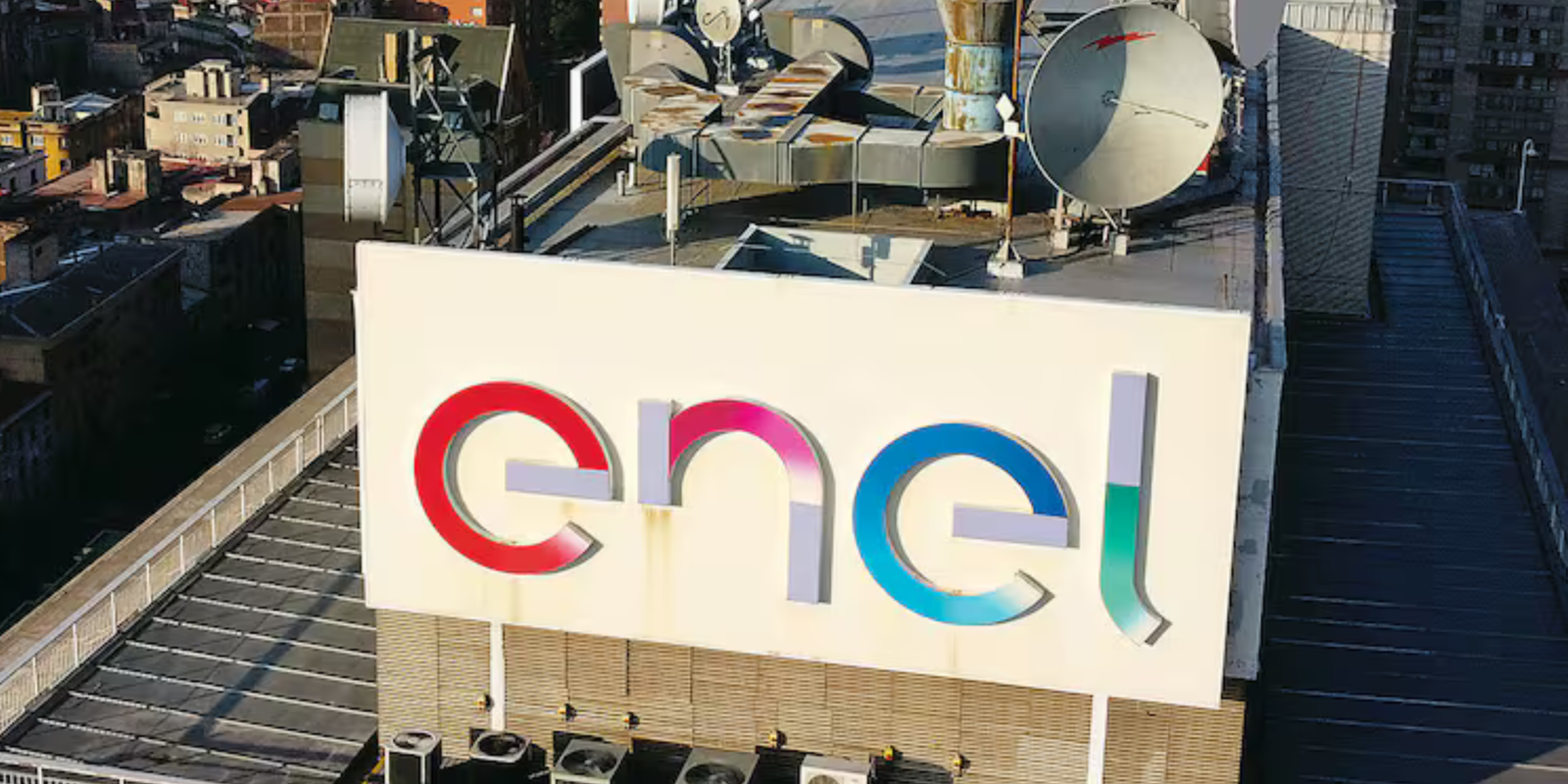 Corte de Santiago ordena a Enel refacturar millonaria deuda eléctrica y prohíbe corte de suministro