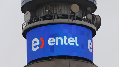 La Corte Suprema acogió un recurso de unificación de jurisprudencia, declaró improcedente un despido en ENTEL y ordenó devolver los descuentos efectuados por AFC.