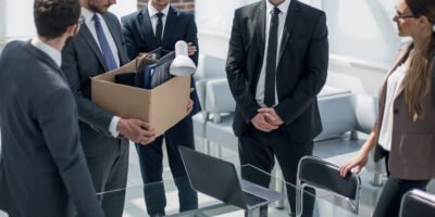 Corte Suprema declara improcedente despido por necesidades de la empresa y refuerza la estabilidad laboral de trabajadores.