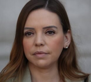 Camila Flores