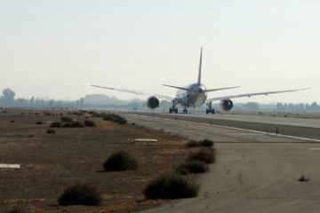 Un documento reservado de la DGAC identificó durante 2025 decenas de observaciones técnicas en la infraestructura aeroportuaria chilena, incluyendo los aeropuertos Arturo Merino Benítez, Chacalluta y Punta Arenas, ordenando su corrección para mantener los estándares de seguridad operacional.