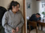La Corte de Apelaciones de Punta Arenas mantuvo en prisión preventiva a Karina Pillanchin Santander. La Fiscalía sostiene que contactaba a personas mediante perfiles falsos, concertaba encuentros y presuntamente mezclaba clonazepam en sus bebidas para robarles.