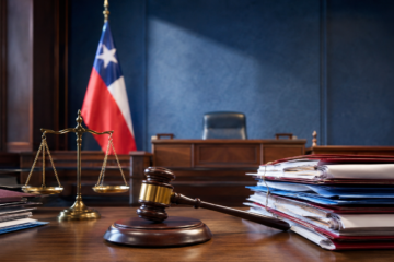 El Tribunal Constitucional declaró admisible el requerimiento presentado por CAPREDENA contra normas que restringen la apelación en procedimientos de cobranza previsional. La institución sostiene que su aplicación podría impedir la revisión de una resolución que rechazó un incidente de nulidad por supuesto emplazamiento defectuoso.