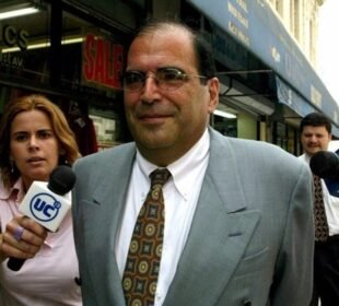 Armando Fernández Larios queda libre en EE.UU. tras demandar al ICE por su detención
