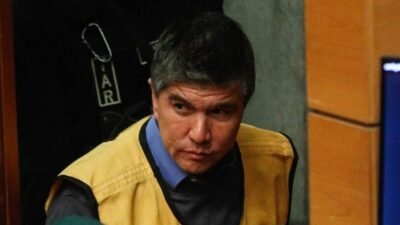La investigación penal contra Manuel Monsalve ingresó a su fase final tras ampliarse por 60 días las últimas diligencias. La Fiscalía Metropolitana Centro Norte prepara la acusación definitiva para el juicio oral, donde solicitará 14 años de presidio por los delitos de violación y abuso sexual, mientras la defensa continúa reuniendo antecedentes.
