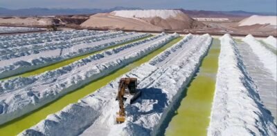 La Corte de Santiago rechazó el reclamo de Enel Green Power y mantuvo la orden de entregar el listado de 54 empresas interesadas en salares chilenos.