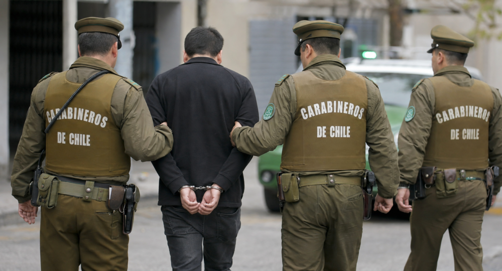 Proyecto busca castigar con cárcel a quienes oculten y ayuden a prófugos de la justicia